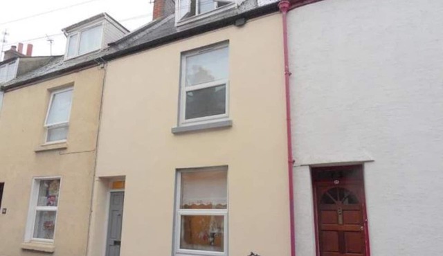 Yves Cottage, close to beach