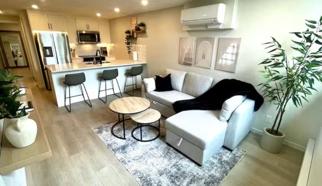 YYC Retreat | A/C | Near Airport & Mountains