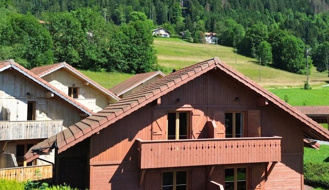 Z-Chalet Mitoyen 7B., Z-Chalet Mitoyen 7B.