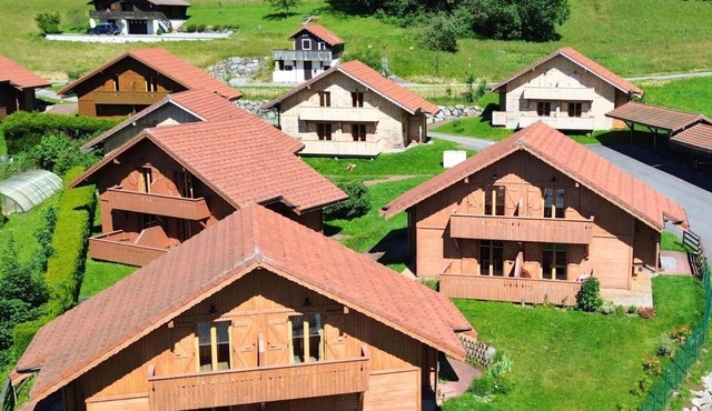 Z-Chalet Mitoyen 1A, Z-Chalet Mitoyen 1A