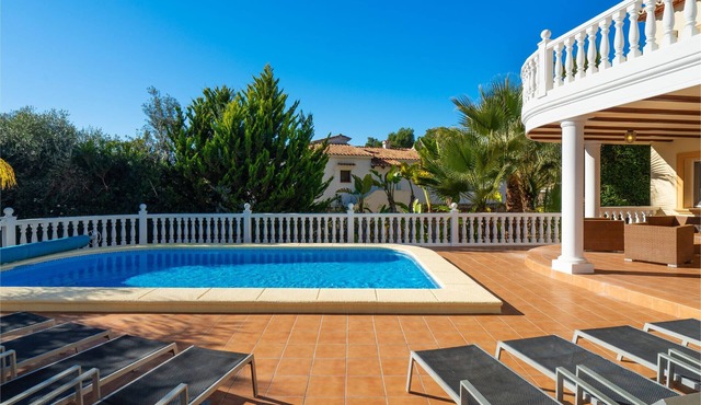 Zaccori - 5 bedroom villa in El Portet - pool table and ping pong