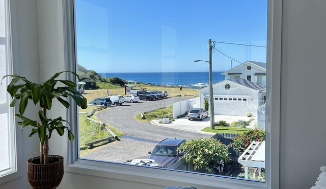 Zala - Beautiful Ocean side views & summer coastal vibes 🌊☀️