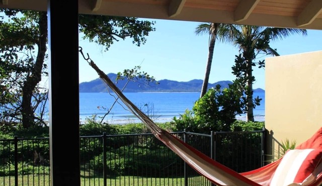 Zama - Wongaling Beach - Beachfront Townhouse