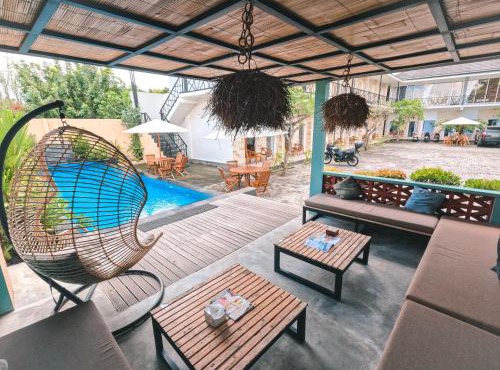 Zavana rooms & Restaurant