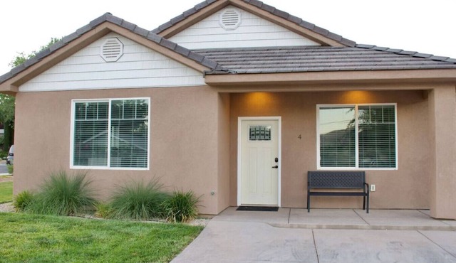 ZC4 Pet Friendly Home Near Zion