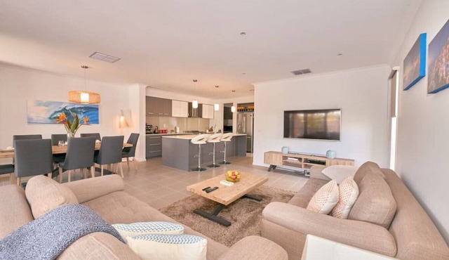 Zeally Sands Pool Retreat