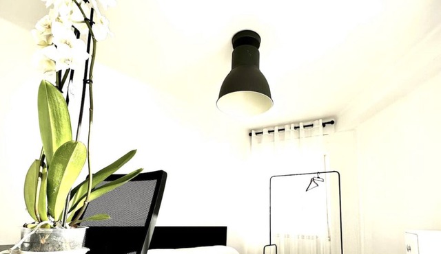 Zebra Apartment - 10 min from the center!