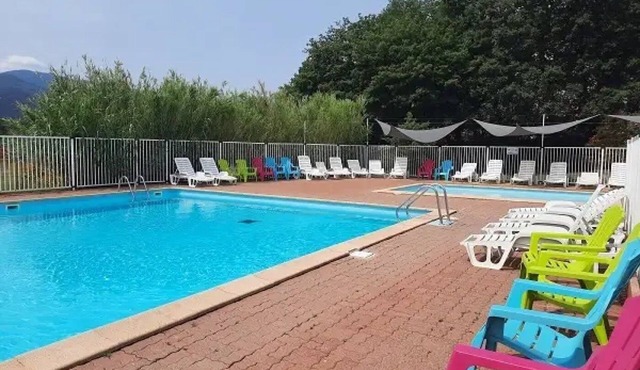 ZEcamping 3* animé piscine chauffée locatif TV clim 26m2 4 pers