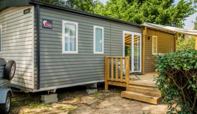 ZEcamping familial parc aquatique pet friendly locatif TV LV 8 pers