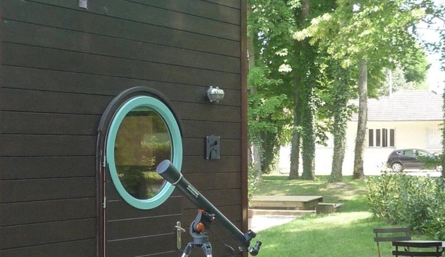 ZEcamping 2 étoiles piscine couverte locatif TV clim 9m2