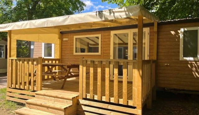 ZEcamping 2 étoiles animaux acceptés locatif TV clim 45m2 6 pers