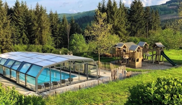 ZEcamping 3 étoiles piscine couverte dog friendly tente BBQ 25m2