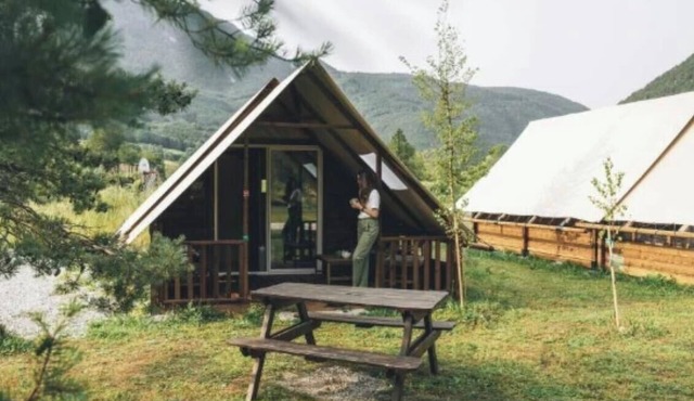 ZEcamping 3 étoiles toboggans animaux acceptés locatif 20m2 4 pers