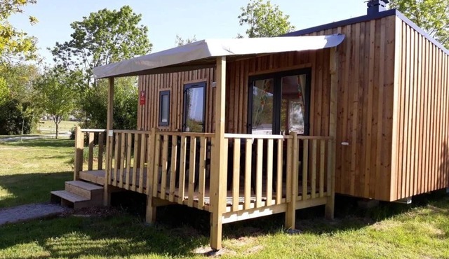 ZEcamping 3 étoiles chiens acceptés locatif TV LV clim 8 pers