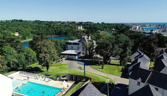 ZEcamping 3 étoiles pet friendly piscine chauffée et piscine couverte