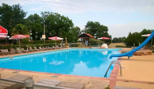 ZEcamping 3 étoiles piscine pet friendly locatif BBQ 34m2 6 pers