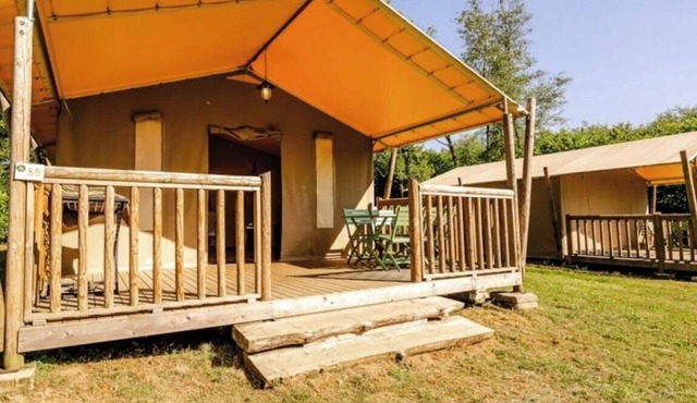 ZEcamping 3 étoiles piscine chauffée jacuzzi sauna tente 5 pers