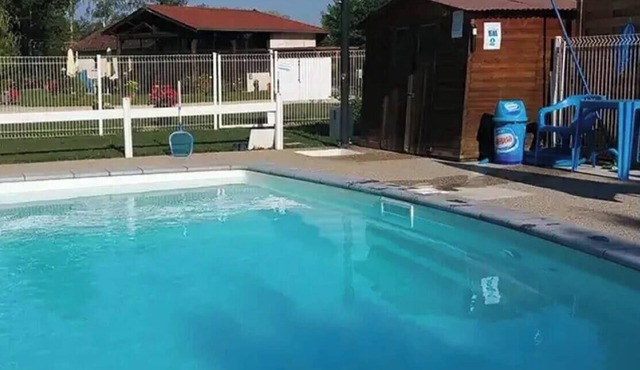 ZEcamping 3 étoiles piscine couverte locatif BBQ 4 pers
