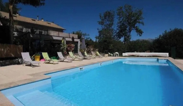 ZEcamping 3 étoiles piscine chauffée chalet TV LV 35m2 4 pers