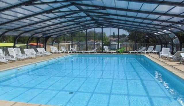 ZEcamping 3* familial piscine couverte locatif 23m2 4 pers