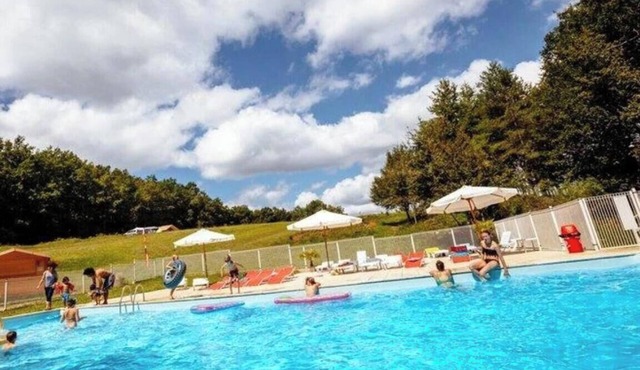 ZEcamping 3 étoiles parc aquatique chiens acceptés jacuzzi tente BBQ