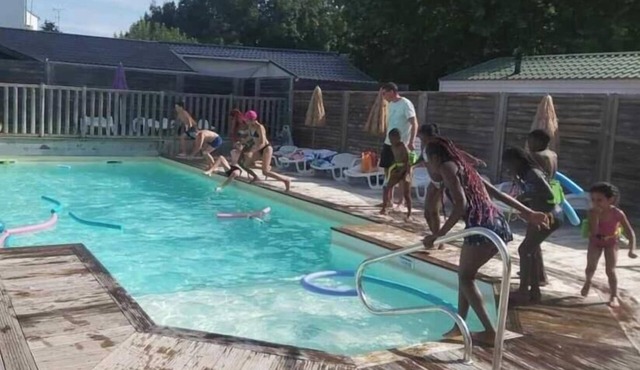 ZEcamping 3* piscine chauffée toboggans locatif 16m2 4 pers