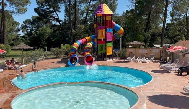 ZEcamping 3* piscine chauffée toboggans chalet 25m2 2 pers