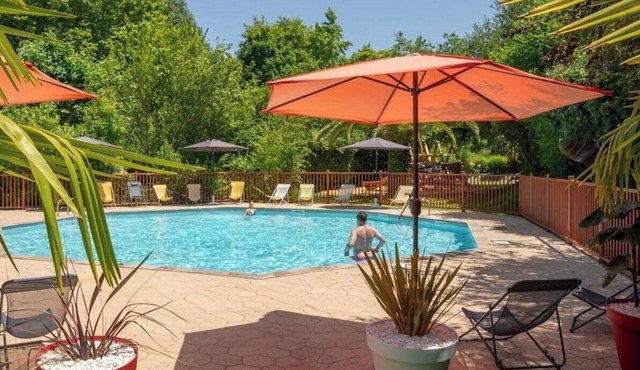 ZEcamping 3* - Tente Baroudeur tout confort - Piscine - Esprit Nature