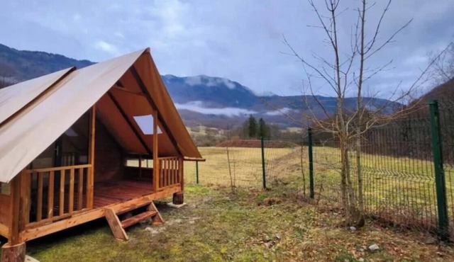 ZEcamping 3* toboggans pet friendly locatif BBQ 20m2 4 pers