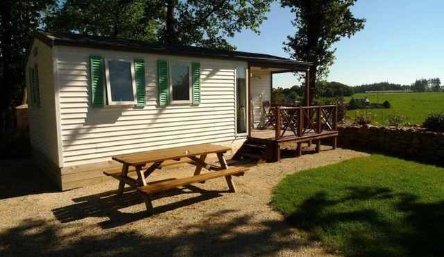 ZEcamping 3* toboggans chiens acceptés locatif BBQ 24m2 4 pers