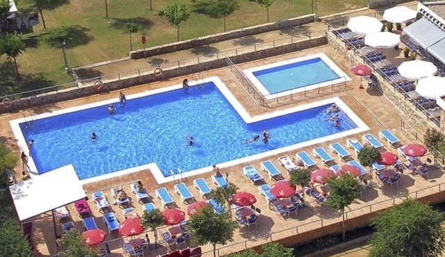 ZEcamping 4 étoiles piscine locatif TV BBQ clim 27m2