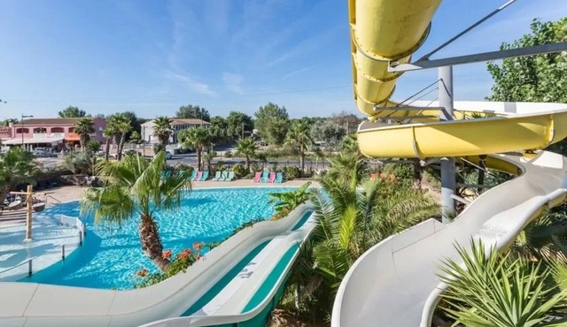 ZEcamping 4 étoiles familial espace aquatique locatif TV LV clim