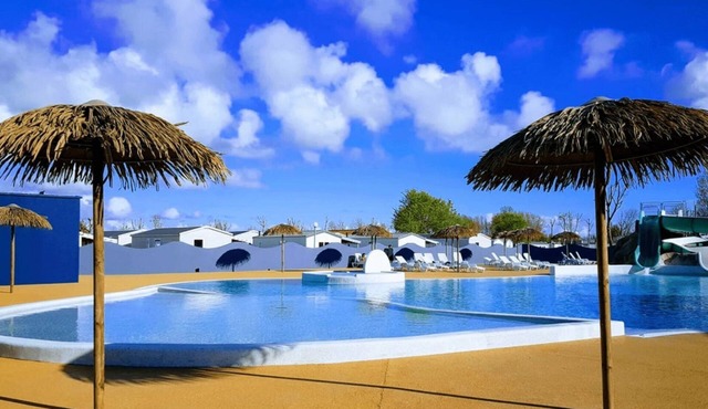 ZEcamping 4 étoiles familial piscine couverte mobil-home BBQ 35m2