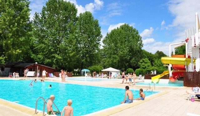ZEcamping 4 étoiles parc aquatique et piscine chauffée mobil-home TV