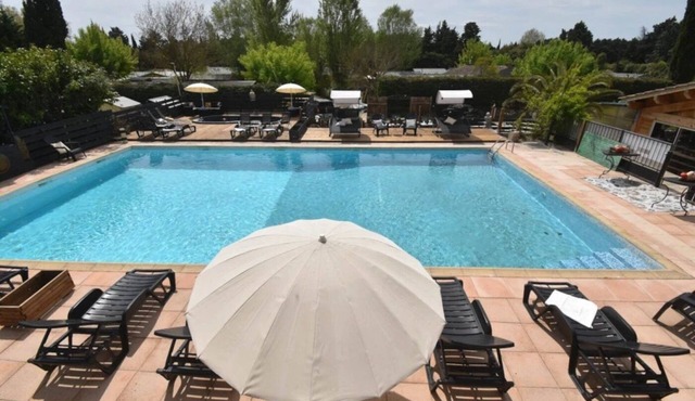 ZEcamping 4 étoiles piscine pet friendly jacuzzi chalet TV LV clim