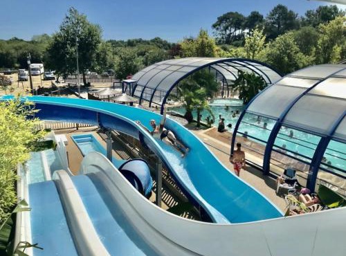 ZEcamping 4 familial animaux acceptés familial piscine couverte