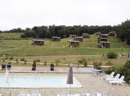 ZEcamping 4 familial animaux acceptés bien-être piscine chauffée