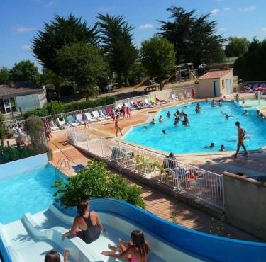 ZEcamping 4 familial pet friendly restaurant et espace aquatique