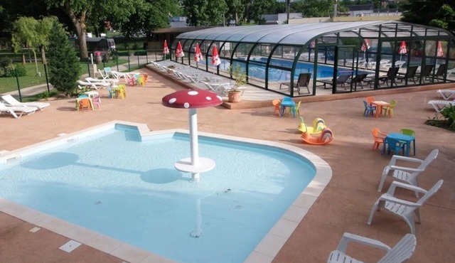 ZEcamping 4* piscine couverte pet friendly club enfant tente TV BBQ