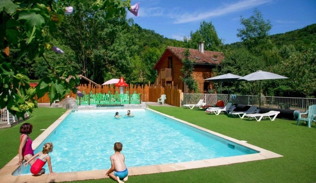 ZEcamping 4* pet friendly club enfant piscine bar et restanrant