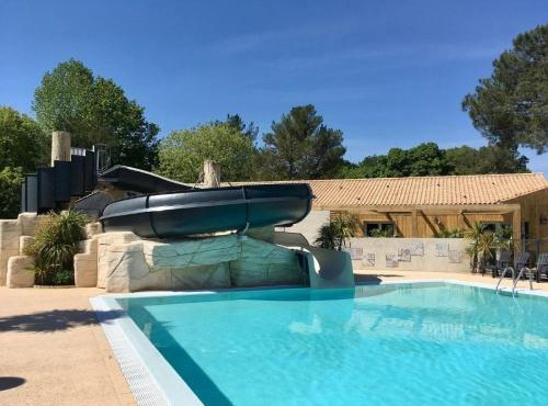 ZEcamping 4 familial piscine couverte chiens acceptés locatif TV 29m2