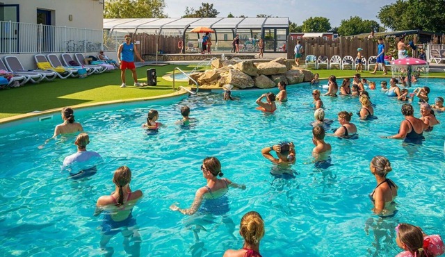 ZEcamping 4* parc aquatique club enfant locatif TV 6 pers