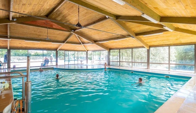 ZEcamping 4* pet friendly piscine couverte et parcours Fitness