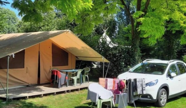 ZEcamping 4* piscine chauffée animaux acceptés club enfant tente BBQ