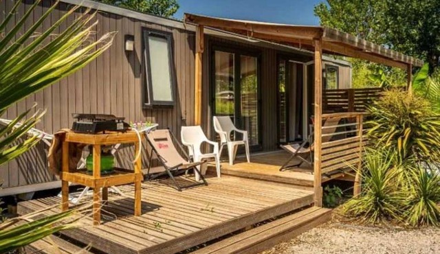 ZEcamping animé piscine couverte chiens acceptés locatif TV LV BBQ