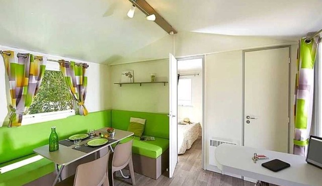 ZEcamping espace aquatique chiens acceptés animations locatif TV 23m2