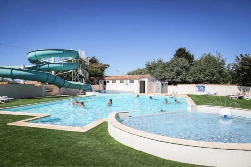 ZEcamping 3 étoiles chiens acceptés salle fitness piscine couverte