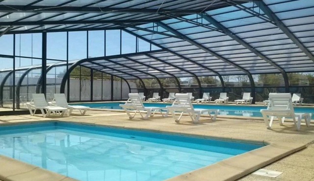 ZEcamping 3 étoiles piscine couverte dog friendly mobil-home TV LV BBQ