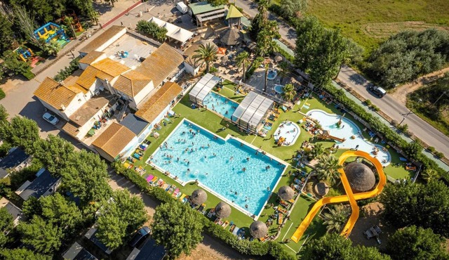 ZEcamping piscine couverte animations mobil-home TV LV BBQ 6 pers
