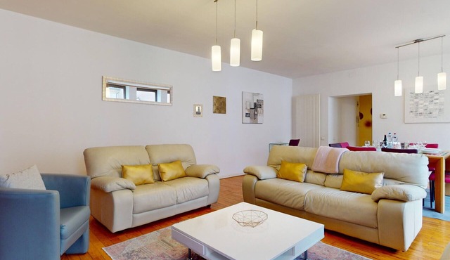 zeller 182m2 ac city center 4br3bth